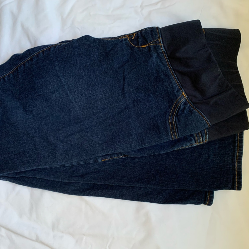 Old Navy Maternity low panel jeans size 6